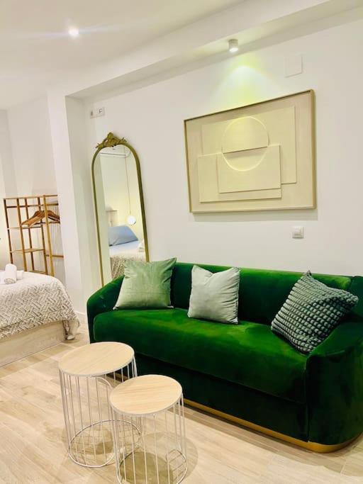 Appartement New Luxurious Studio With Patio/Center à Málaga Extérieur photo