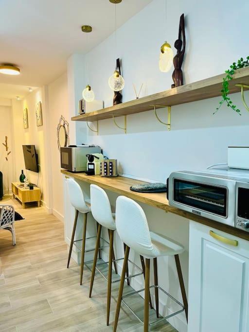 Appartement New Luxurious Studio With Patio/Center à Málaga Extérieur photo